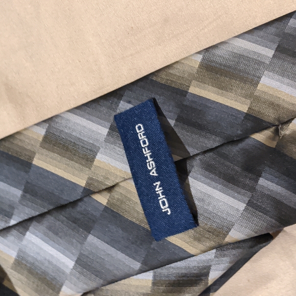 Grey and tan John Ashford tie - Picture 2 of 2